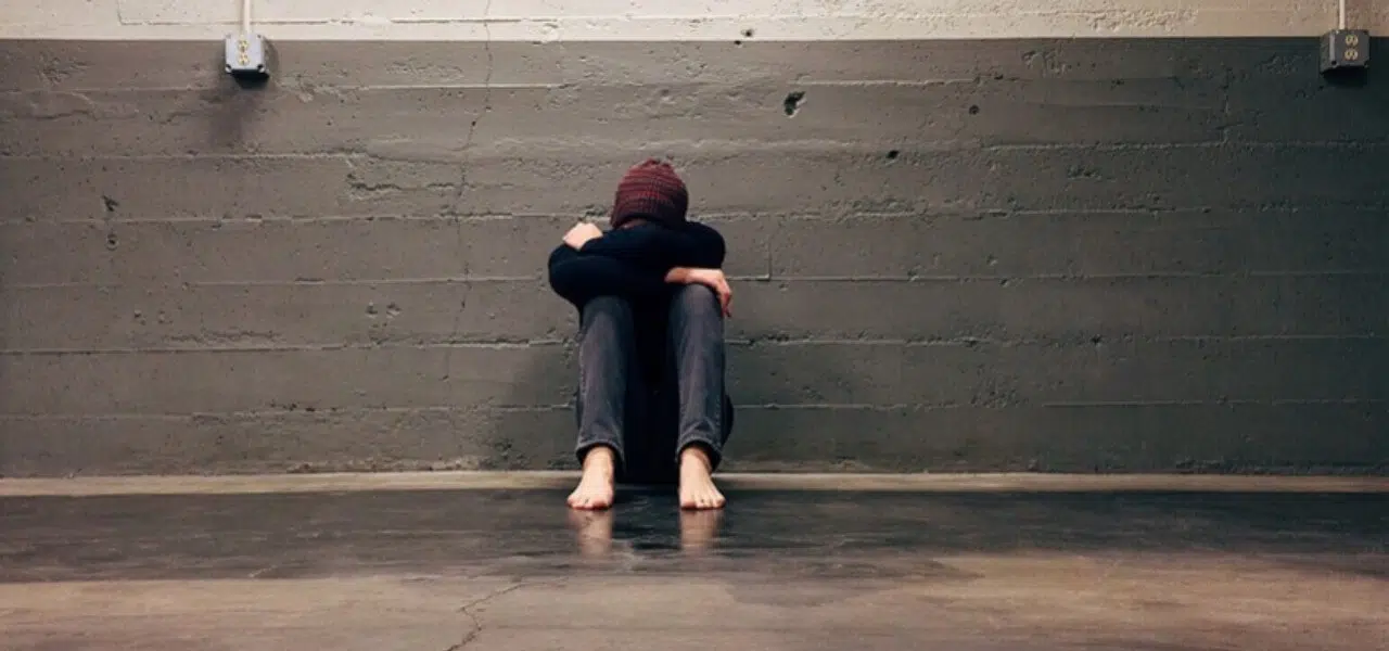 Puglia, ragazzo di 18 anni eredita l’azienda del padre ma per inesperienza si riempie di debiti, i giudici lo salvano
