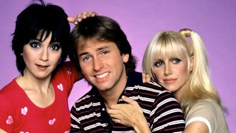 Addio a Suzanne Somers, l’iconica attrice di Tre cuori in affitto e Una bionda per papà