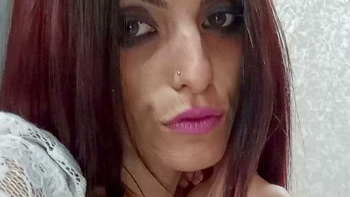Andrea Napolitano, condannato all'ergastolo per l'omicidio della sua compagna Ylenia Lombardo, è morto suicida nel carcere di Poggioreale, Napoli, riaccendendo il dibattito sulla salute mentale in carcere.