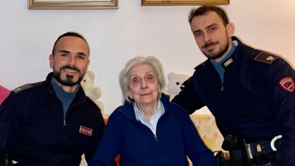 Nonna Ileana, 94 Anni chiama la Polizia: “Vorrei trascorrere un po’ di tempo con qualcuno per la fine dell’anno”