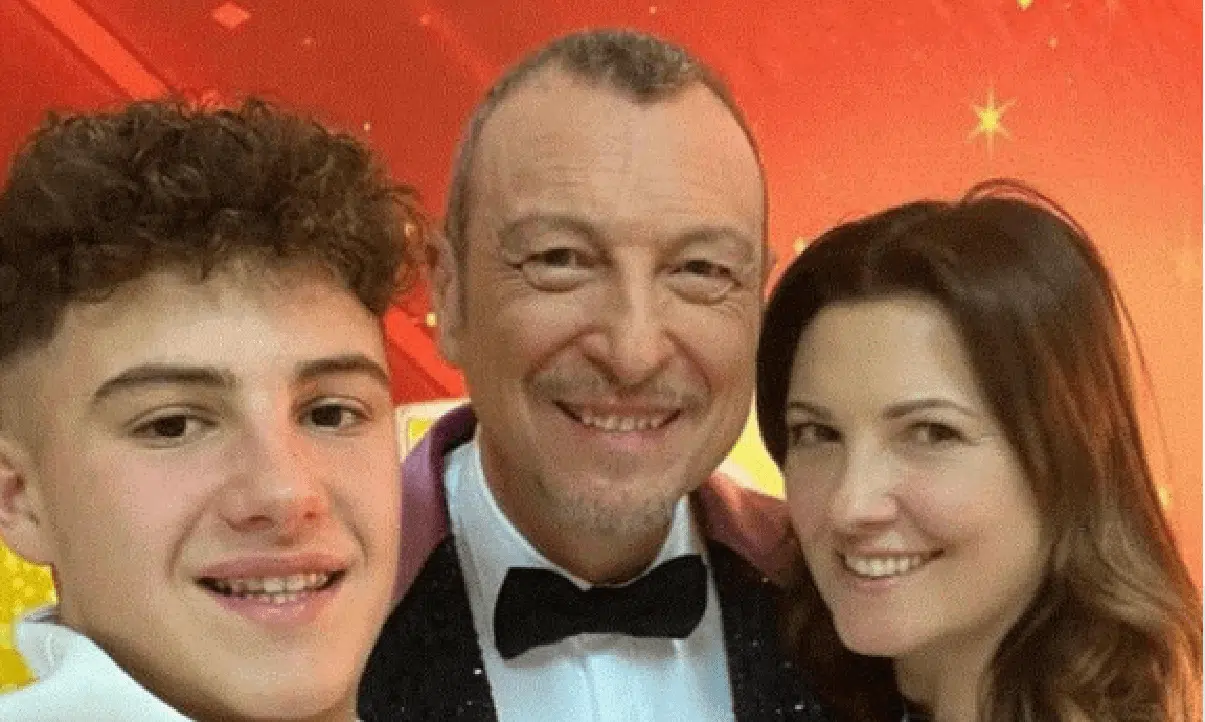 Amadeus abbandona Sanremo per la moglie Giovanna Civitillo: “Ha sacrificato la sua carriera per la nostra famiglia”