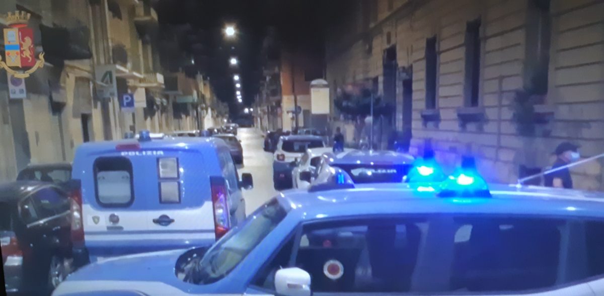 Vasta operazione di polizia contro il crimine organizzato a Bari e dintorni.