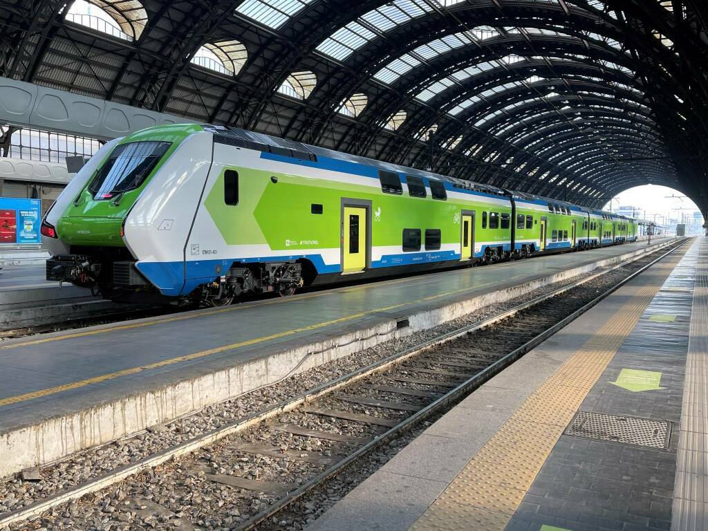 Aggressione choc a Milano su un treno: capotreno vittima di un tentativo di strangolamento da parte del suo istruttore