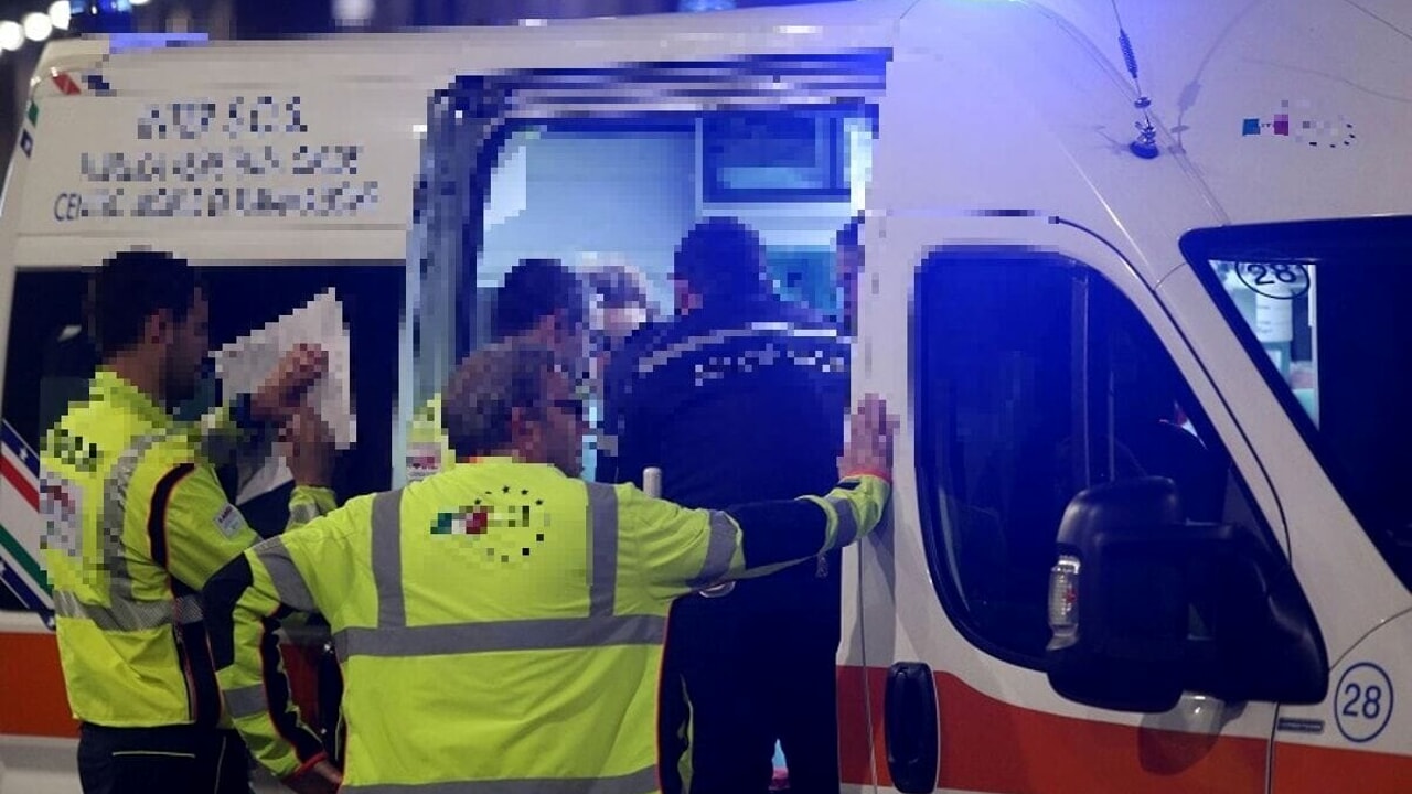 Puglia, dal ritorno da una festa con amici, si schianta con la moto contro guardrail, morto il 48enne Angelo Esposito