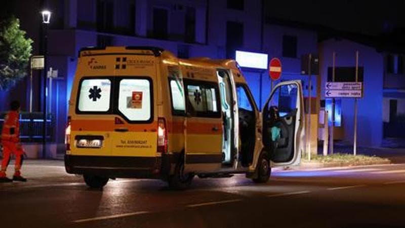 Incidente a Bari su Viale della Repubblica, uomo investito mentre attraversa sulle strisce pedonali