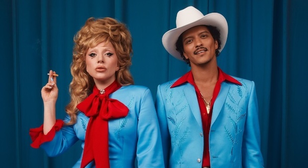 Lady Gaga e Bruno Mars da urlo con il loro brano “Die with a Smile” conquistano la vetta della classifica mondiale