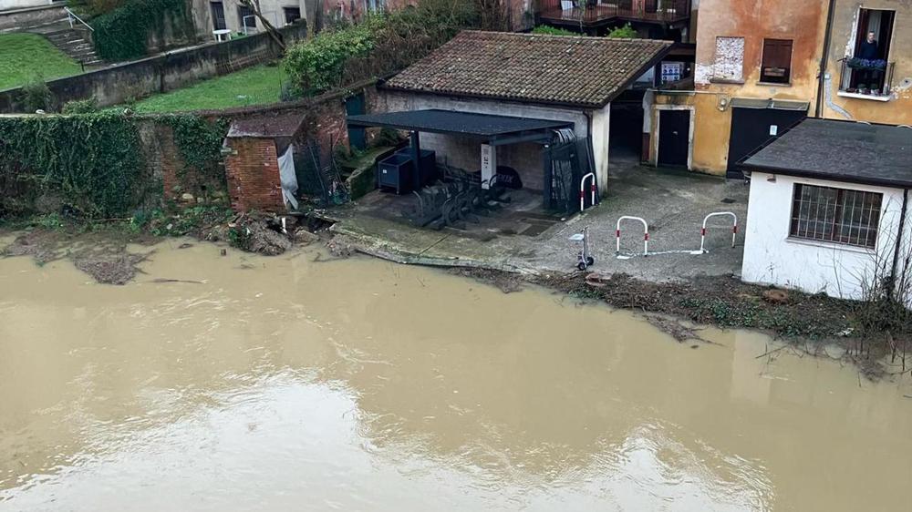 L'ondata di maltempo del 5 settembre ha causato danni significativi tra Savona, Torino e Mattie, con frane, allagamenti e il crollo di un ponte.