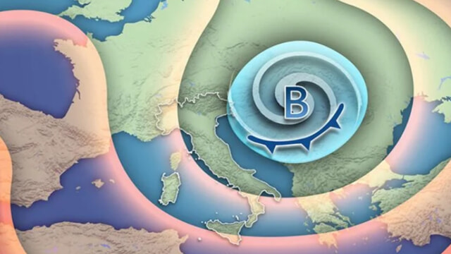 L'autunno sembra arrivato in anticipo con piogge, nubifragi e neve sulle Alpi. Temperature in calo di 4-6 °C rispetto alla media stagionale.