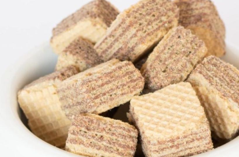 Una coppia di Francavilla Fontana ha scoperto parti di un topo all'interno di una confezione di wafer acquistata in un supermercato. Le autorità stanno indagando sull'accaduto.