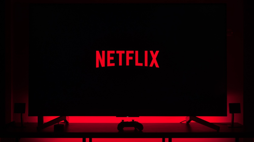 Dal 18 ottobre sono ufficiali gli aumenti dei prezzi degli abbonamenti Netflix. Tutti i piani, da quello con pubblicità a quello Premium, sono stati ritoccati al rialzo.