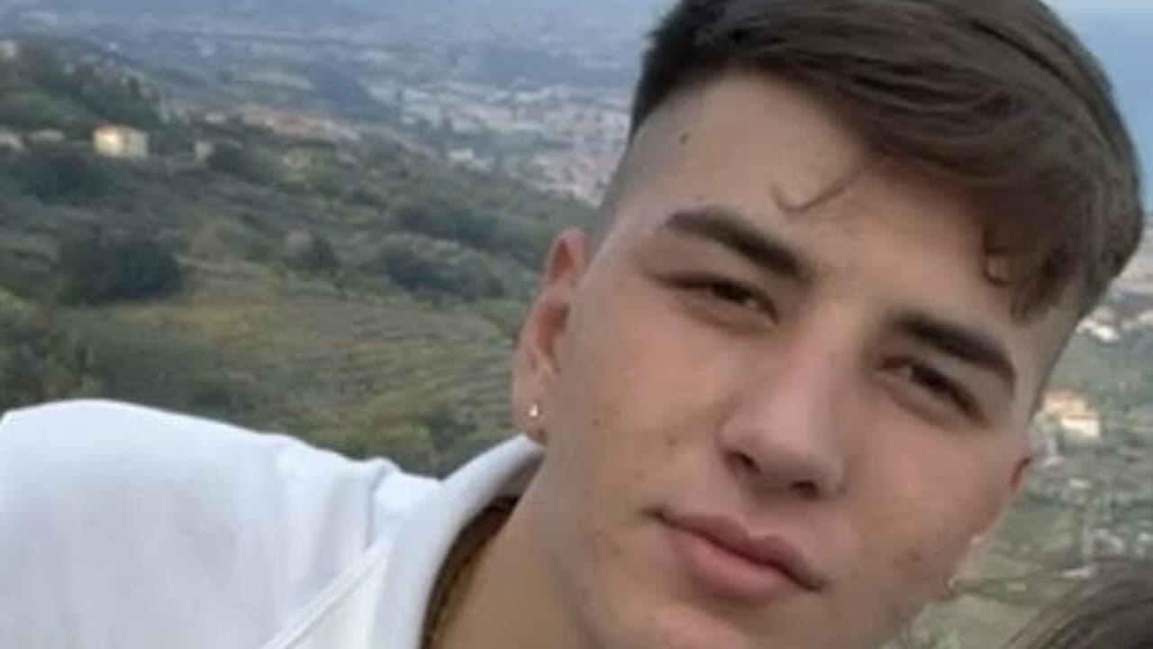 Biagio Manzaro, 20 anni, muore in un incidente a San Severo. Due amici feriti e ricoverati.