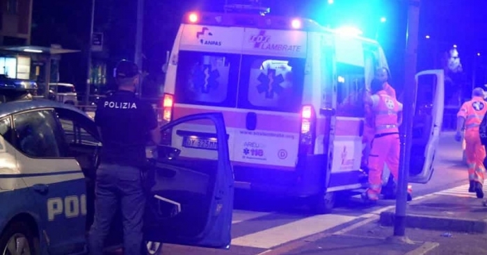 Tragedia sull’autostrada A8 Milano-Varese: un camper contromano si schianta contro un taxi. Grave bilancio con una vittima e due feriti.