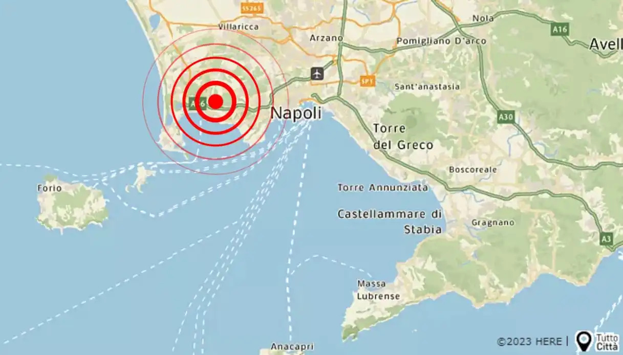 Registrata alle 5:33 una scossa di terremoto superficiale di magnitudo 3.4, con epicentro tra Pozzuoli e Bagnoli. Avvertita anche nei quartieri occidentali di Napoli.