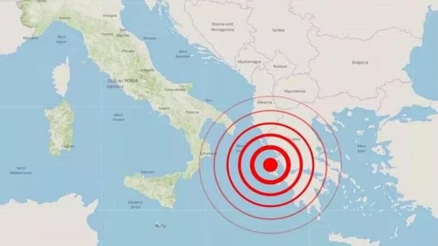 Un sisma di magnitudo 4.8 ha colpito la costa occidentale del Peloponneso, in Grecia. Nessun danno segnalato, epicentro a 12 km di profondità.