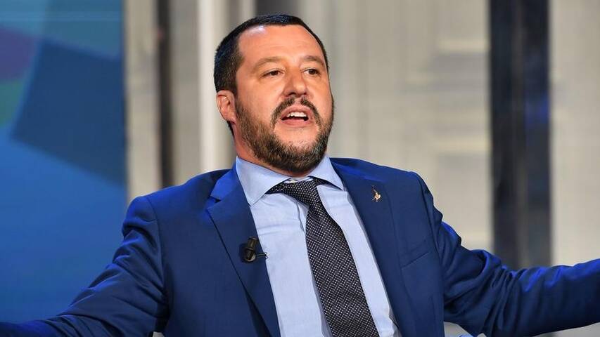 Diminuiscono gli incidenti stradali: da 305 feriti a 240 secondo i dati di Polizia e Carabinieri. Soddisfazione espressa dal ministro Matteo Salvini.